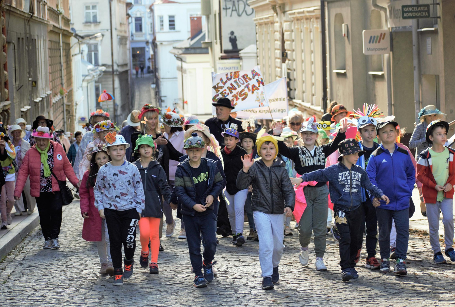 Młodzi mieszkańcy Bielska-Białej otwierają paradę